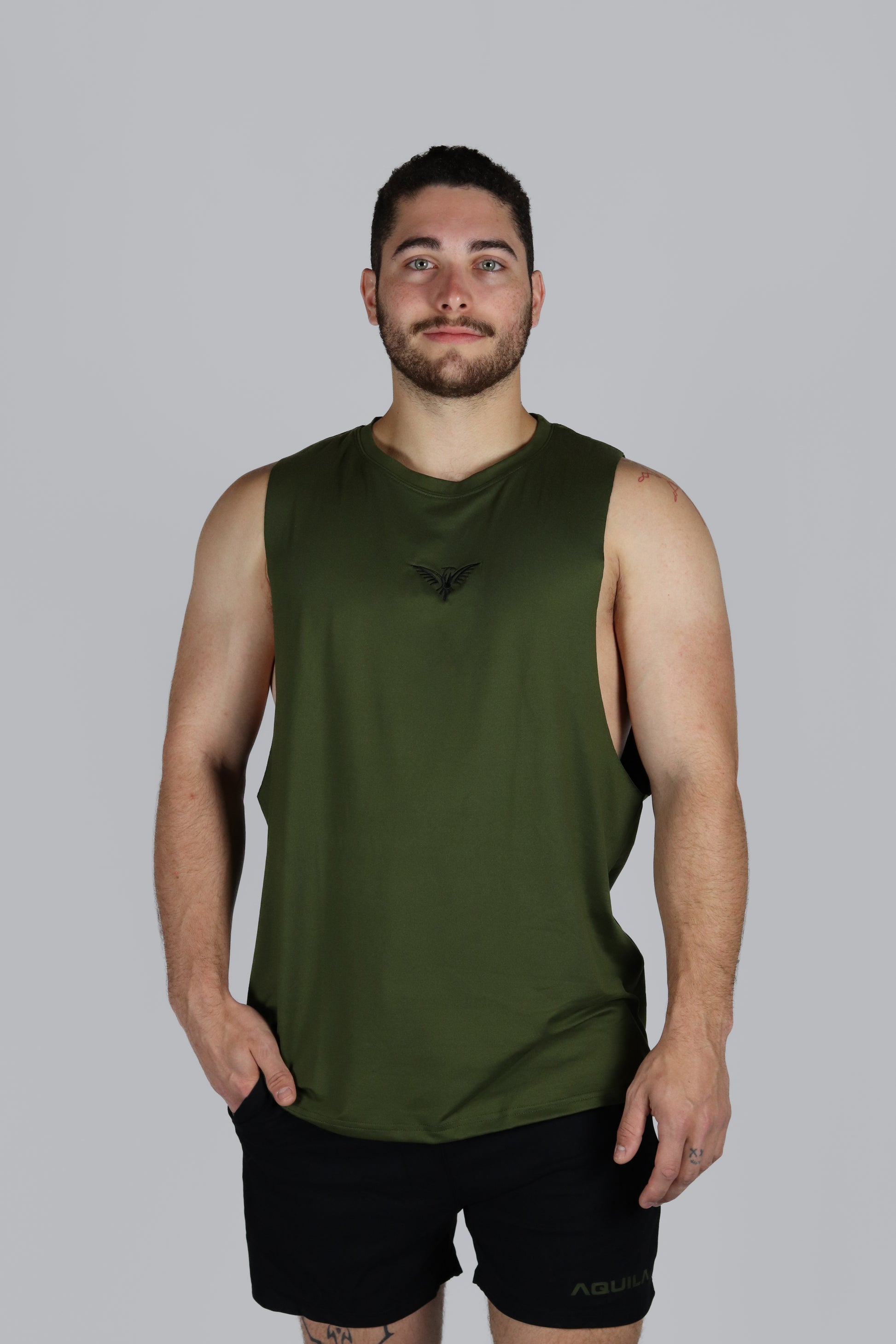 Essential Cutout Tank